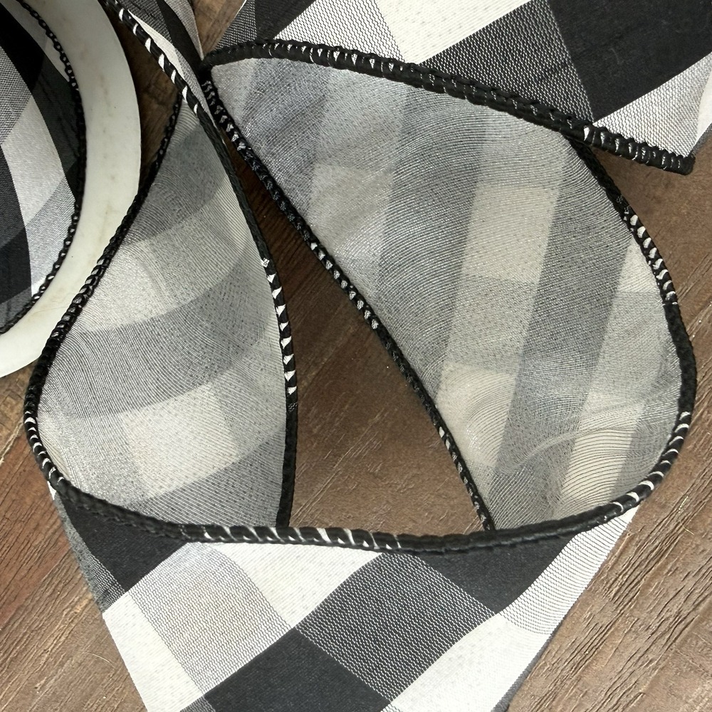 D. Stevens 2.5" Wired Ribbon Black White Diagonal Check Christmas Harlequin - Picture 6 of 8